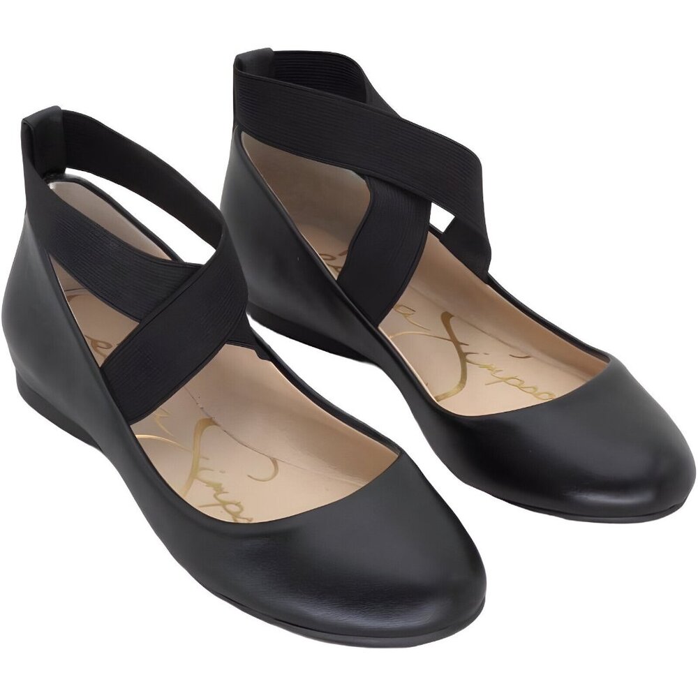 Jessica Simpson Black Loafers with Sleek Design